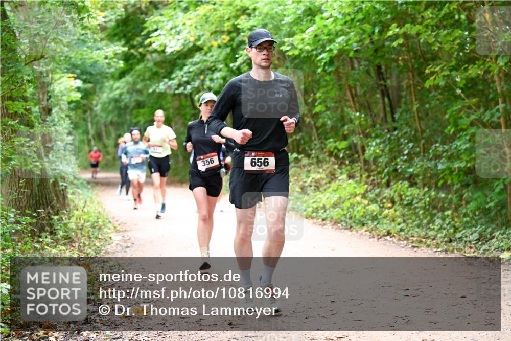 11.10.2026 - Bramfelder Halbmarathon 2026 Dr. Thomas Lammeyer http://msf.ph/oto/10816994 11.10.2026 09:55:16 Laufen 356, 656 meine-sportfotos.de
