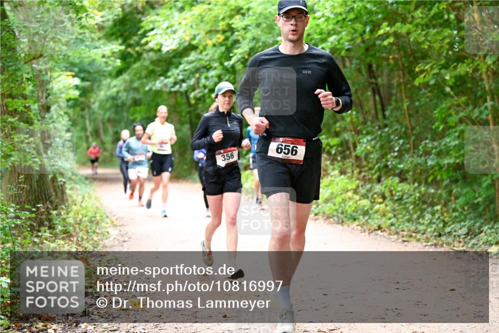 11.10.2026 - Bramfelder Halbmarathon 2026 Dr. Thomas Lammeyer http://msf.ph/oto/10816997 11.10.2026 09:55:16 Laufen 356, 656 meine-sportfotos.de