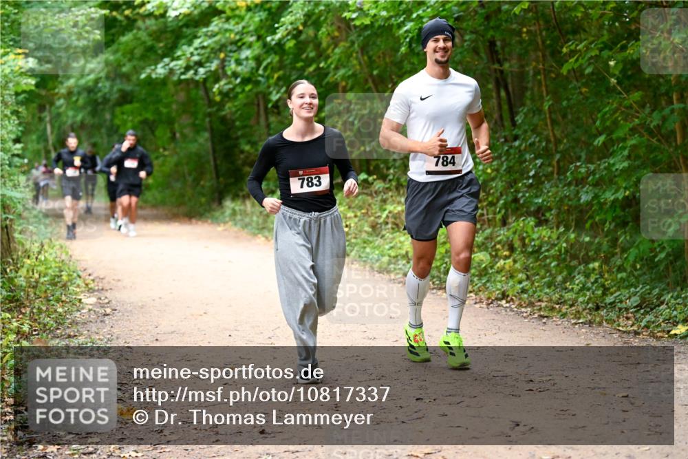 11.10.2026 - Bramfelder Halbmarathon 2026 Dr. Thomas Lammeyer http://msf.ph/oto/10817337 11.10.2026 09:57:06 Laufen 783, 784 meine-sportfotos.de