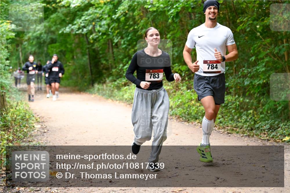 11.10.2026 - Bramfelder Halbmarathon 2026 Dr. Thomas Lammeyer http://msf.ph/oto/10817339 11.10.2026 09:57:07 Laufen 783, 784 meine-sportfotos.de