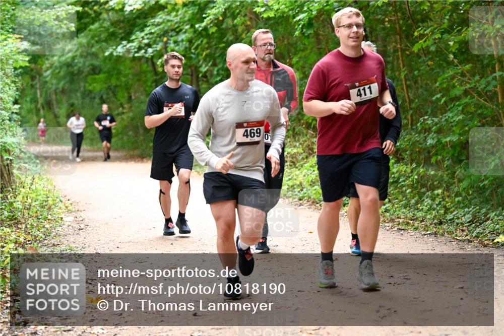 11.10.2026 - Bramfelder Halbmarathon 2026 Dr. Thomas Lammeyer http://msf.ph/oto/10818190 11.10.2026 10:01:15 Laufen 469, 01, 411 meine-sportfotos.de