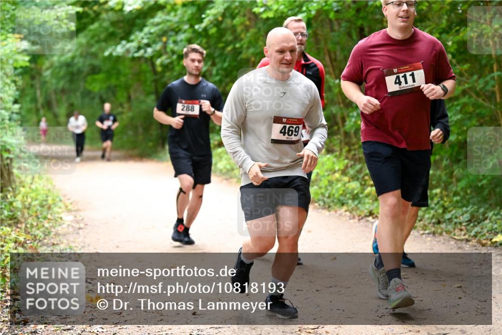 11.10.2026 - Bramfelder Halbmarathon 2026 Dr. Thomas Lammeyer http://msf.ph/oto/10818193 11.10.2026 10:01:15 Laufen 288, 7, 411, 469 meine-sportfotos.de