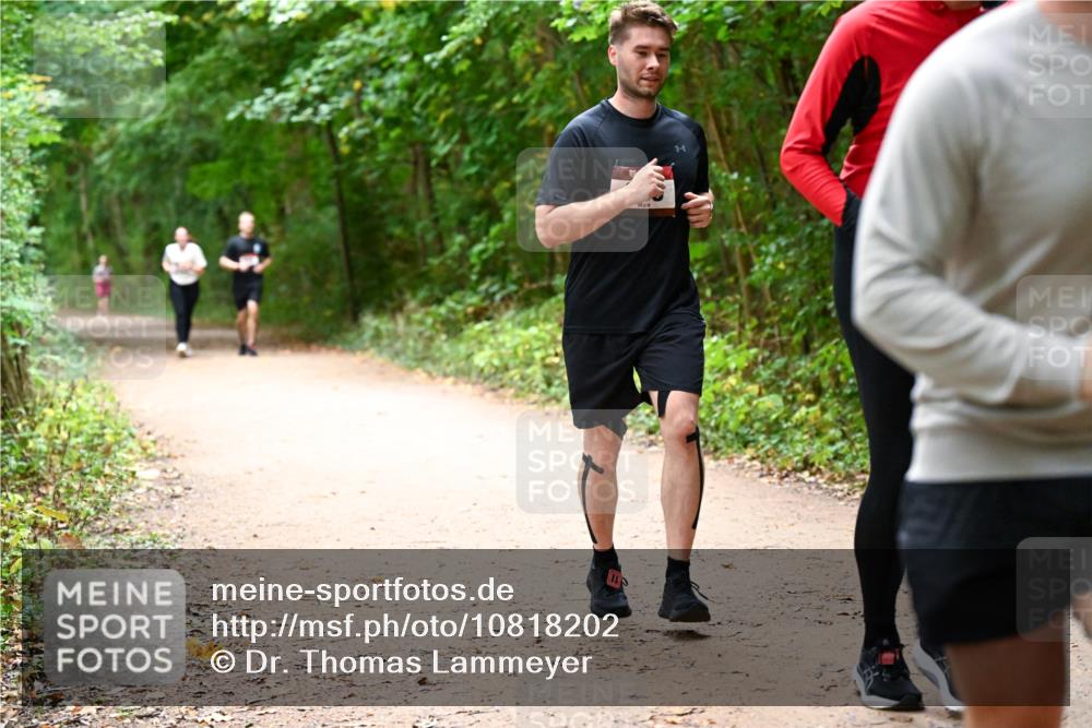 11.10.2026 - Bramfelder Halbmarathon 2026 Dr. Thomas Lammeyer http://msf.ph/oto/10818202 11.10.2026 10:01:17 Laufen  meine-sportfotos.de