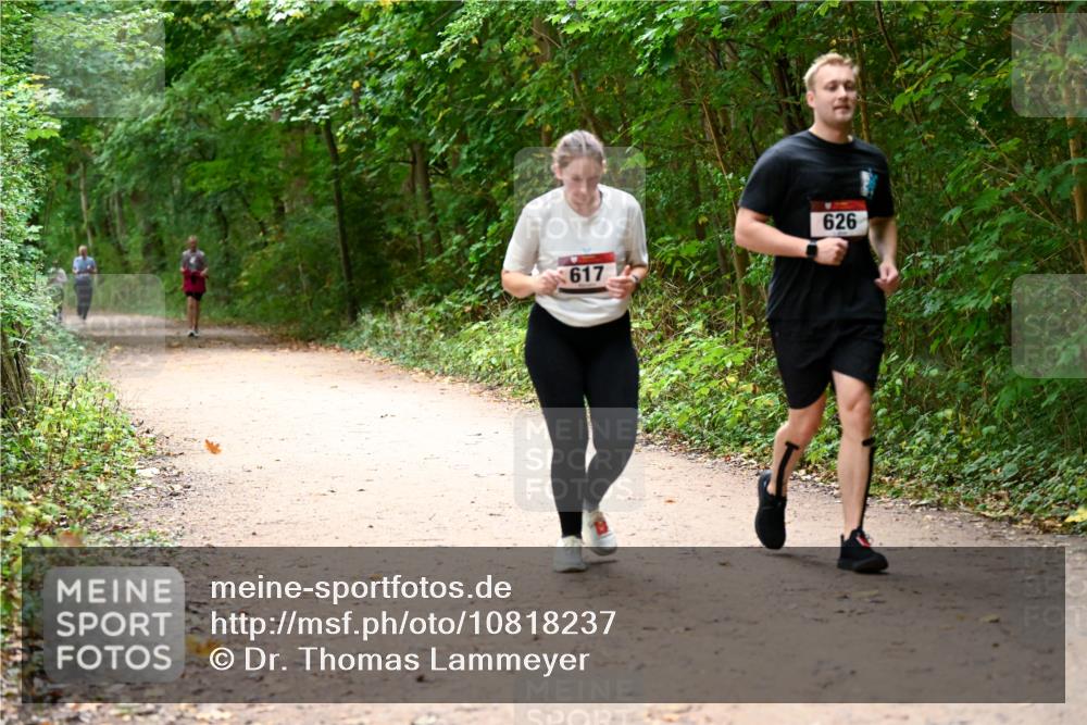 11.10.2026 - Bramfelder Halbmarathon 2026 Dr. Thomas Lammeyer http://msf.ph/oto/10818237 11.10.2026 10:01:27 Laufen 617, 626 meine-sportfotos.de