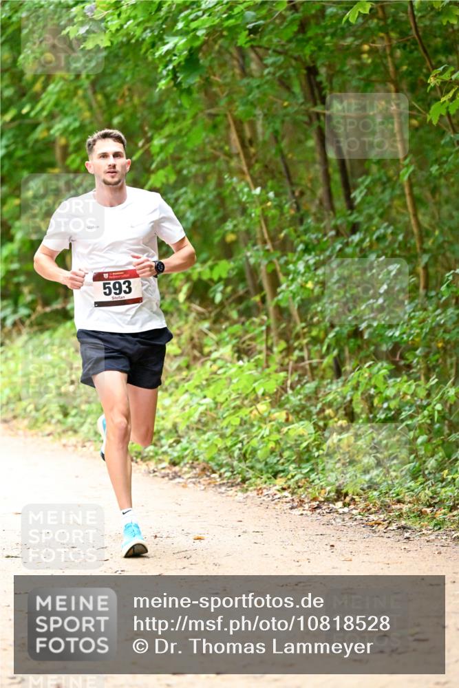 11.10.2026 - Bramfelder Halbmarathon 2026 Dr. Thomas Lammeyer http://msf.ph/oto/10818528 11.10.2026 10:05:42 Laufen 593 meine-sportfotos.de