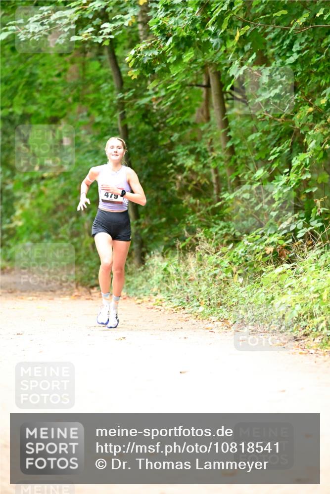11.10.2026 - Bramfelder Halbmarathon 2026 Dr. Thomas Lammeyer http://msf.ph/oto/10818541 11.10.2026 10:05:49 Laufen 479 meine-sportfotos.de
