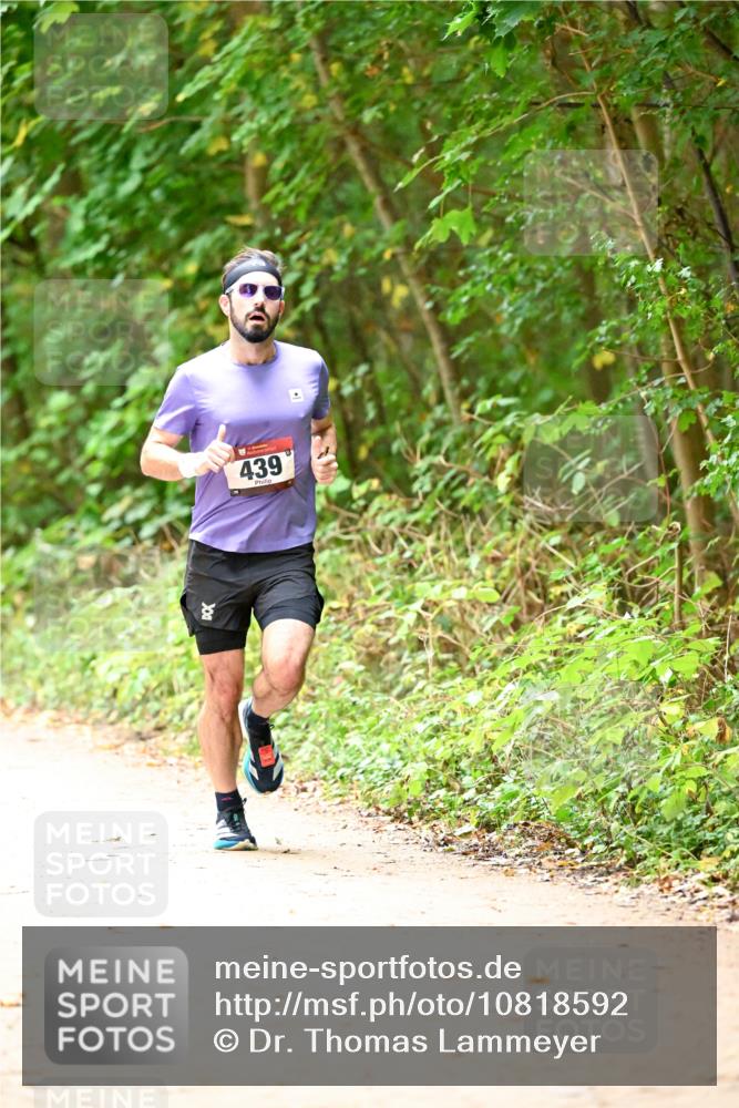 11.10.2026 - Bramfelder Halbmarathon 2026 Dr. Thomas Lammeyer http://msf.ph/oto/10818592 11.10.2026 10:06:25 Laufen 439 meine-sportfotos.de