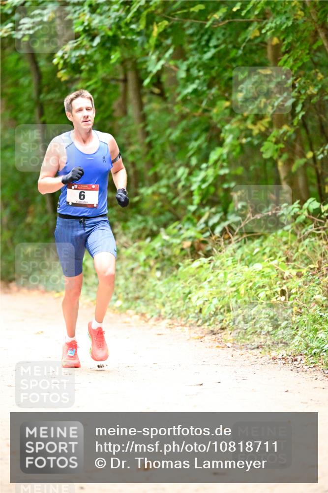 11.10.2026 - Bramfelder Halbmarathon 2026 Dr. Thomas Lammeyer http://msf.ph/oto/10818711 11.10.2026 10:08:19 Laufen 6 meine-sportfotos.de
