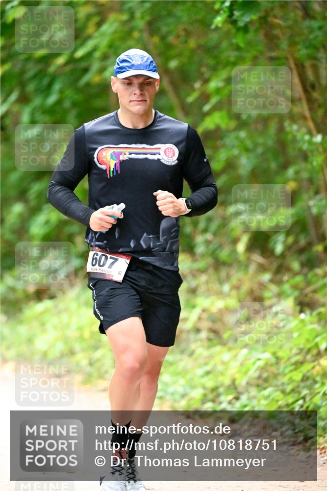 11.10.2026 - Bramfelder Halbmarathon 2026 Dr. Thomas Lammeyer http://msf.ph/oto/10818751 11.10.2026 10:08:40 Laufen 0161, 607, 25 meine-sportfotos.de