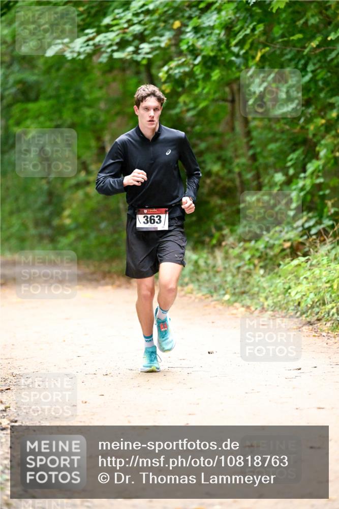 11.10.2026 - Bramfelder Halbmarathon 2026 Dr. Thomas Lammeyer http://msf.ph/oto/10818763 11.10.2026 10:09:06 Laufen 363 meine-sportfotos.de