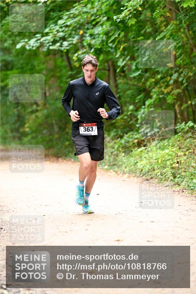 11.10.2026 - Bramfelder Halbmarathon 2026 Dr. Thomas Lammeyer http://msf.ph/oto/10818766 11.10.2026 10:09:07 Laufen 363 meine-sportfotos.de