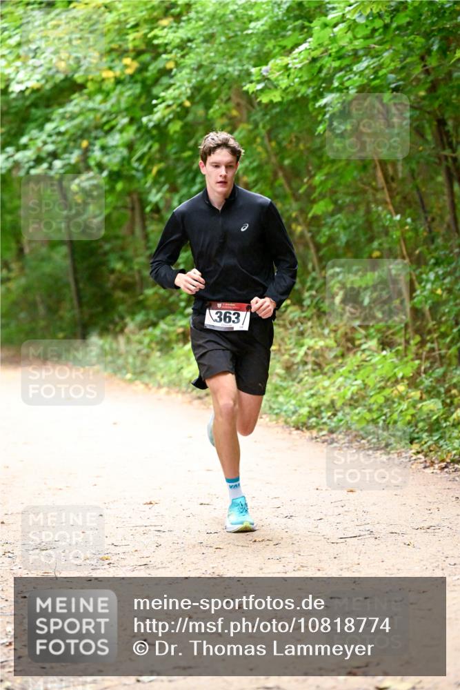 11.10.2026 - Bramfelder Halbmarathon 2026 Dr. Thomas Lammeyer http://msf.ph/oto/10818774 11.10.2026 10:09:08 Laufen 363 meine-sportfotos.de