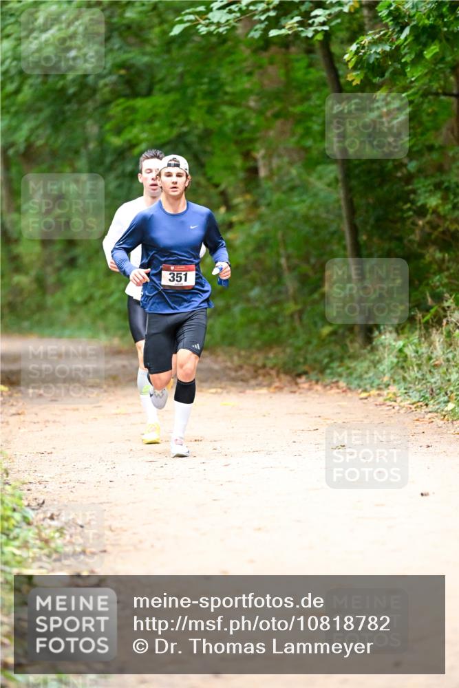 11.10.2026 - Bramfelder Halbmarathon 2026 Dr. Thomas Lammeyer http://msf.ph/oto/10818782 11.10.2026 10:09:15 Laufen 351 meine-sportfotos.de