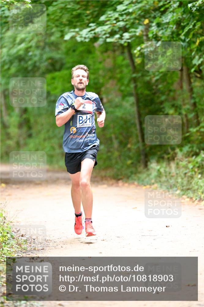 11.10.2026 - Bramfelder Halbmarathon 2026 Dr. Thomas Lammeyer http://msf.ph/oto/10818903 11.10.2026 10:10:21 Laufen 2 meine-sportfotos.de