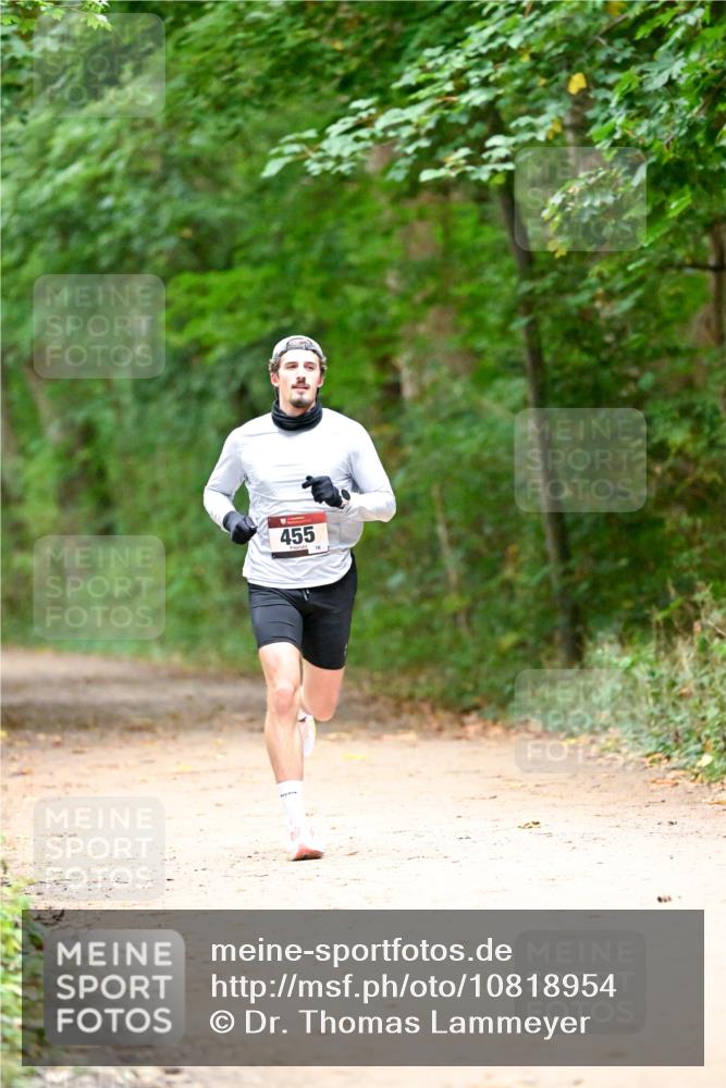 11.10.2026 - Bramfelder Halbmarathon 2026 Dr. Thomas Lammeyer http://msf.ph/oto/10818954 11.10.2026 10:10:40 Laufen 455 meine-sportfotos.de