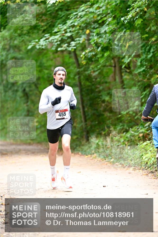 11.10.2026 - Bramfelder Halbmarathon 2026 Dr. Thomas Lammeyer http://msf.ph/oto/10818961 11.10.2026 10:10:41 Laufen 455 meine-sportfotos.de