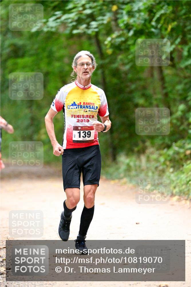 11.10.2026 - Bramfelder Halbmarathon 2026 Dr. Thomas Lammeyer http://msf.ph/oto/10819070 11.10.2026 10:11:20 Laufen 2010, 29, 35, 139 meine-sportfotos.de
