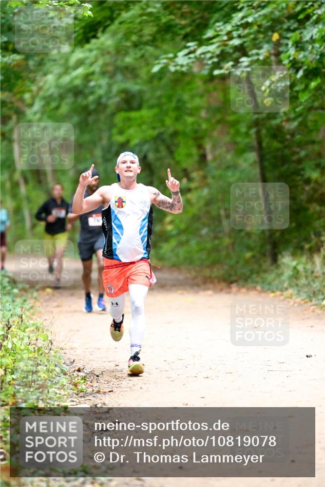 11.10.2026 - Bramfelder Halbmarathon 2026 Dr. Thomas Lammeyer http://msf.ph/oto/10819078 11.10.2026 10:11:22 Laufen  meine-sportfotos.de