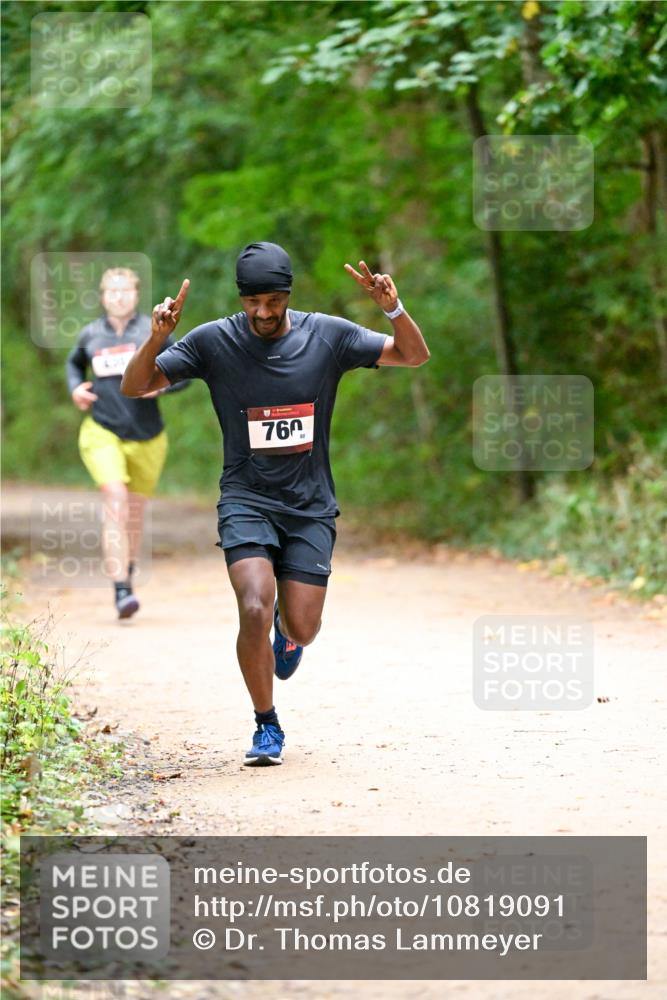 11.10.2026 - Bramfelder Halbmarathon 2026 Dr. Thomas Lammeyer http://msf.ph/oto/10819091 11.10.2026 10:11:25 Laufen 760 meine-sportfotos.de