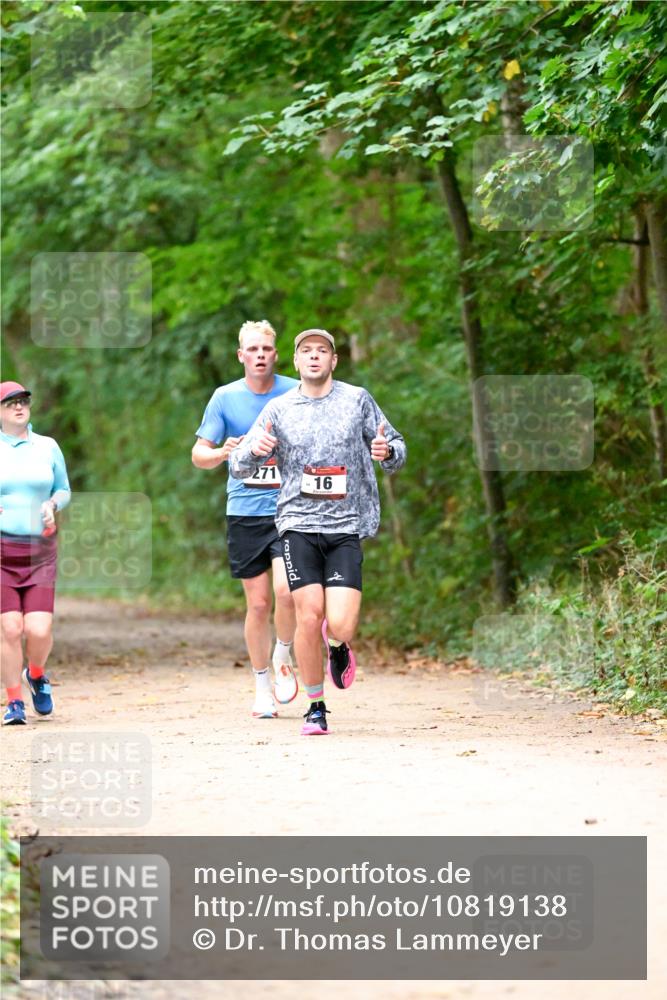 11.10.2026 - Bramfelder Halbmarathon 2026 Dr. Thomas Lammeyer http://msf.ph/oto/10819138 11.10.2026 10:11:35 Laufen 271, 16 meine-sportfotos.de
