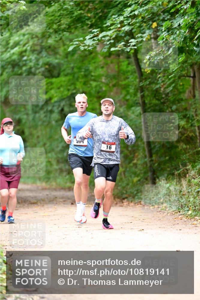 11.10.2026 - Bramfelder Halbmarathon 2026 Dr. Thomas Lammeyer http://msf.ph/oto/10819141 11.10.2026 10:11:35 Laufen  meine-sportfotos.de