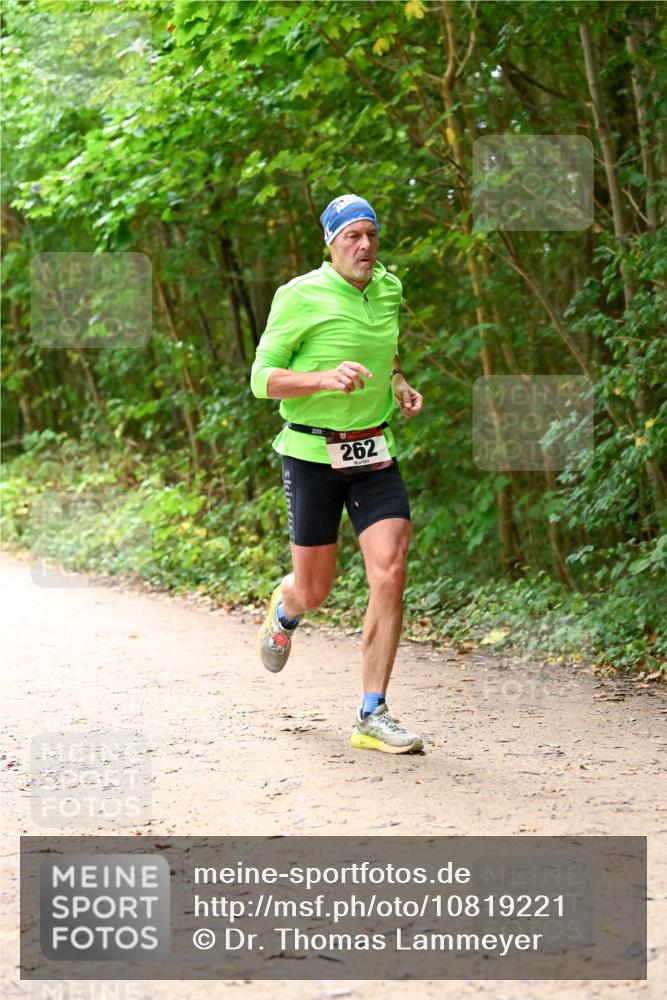 11.10.2026 - Bramfelder Halbmarathon 2026 Dr. Thomas Lammeyer http://msf.ph/oto/10819221 11.10.2026 10:12:29 Laufen 262 meine-sportfotos.de