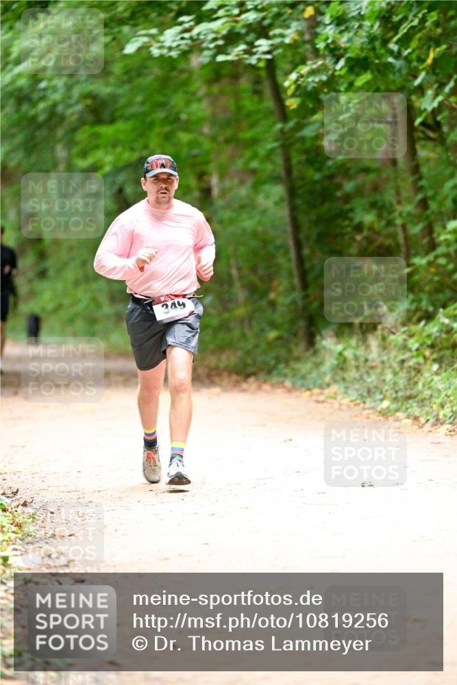 11.10.2026 - Bramfelder Halbmarathon 2026 Dr. Thomas Lammeyer http://msf.ph/oto/10819256 11.10.2026 10:12:45 Laufen 249 meine-sportfotos.de