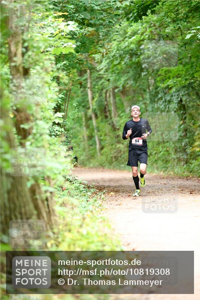 11.10.2026 - Bramfelder Halbmarathon 2026 Dr. Thomas Lammeyer http://msf.ph/oto/10819308 11.10.2026 10:13:11 Laufen  meine-sportfotos.de