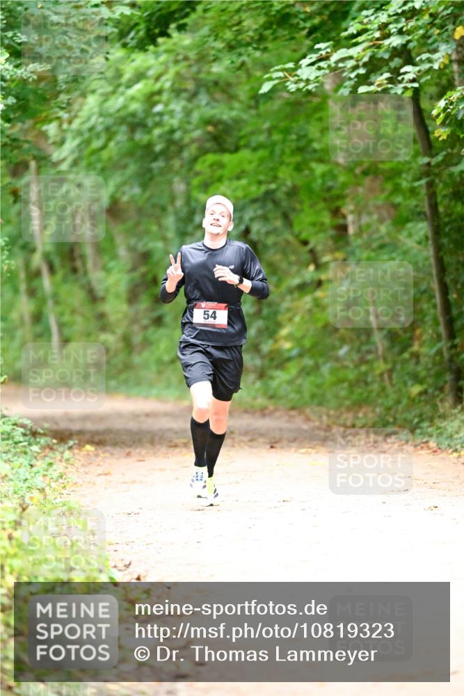 11.10.2026 - Bramfelder Halbmarathon 2026 Dr. Thomas Lammeyer http://msf.ph/oto/10819323 11.10.2026 10:13:14 Laufen 54 meine-sportfotos.de
