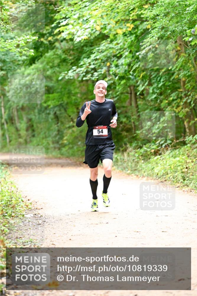 11.10.2026 - Bramfelder Halbmarathon 2026 Dr. Thomas Lammeyer http://msf.ph/oto/10819339 11.10.2026 10:13:16 Laufen 54 meine-sportfotos.de