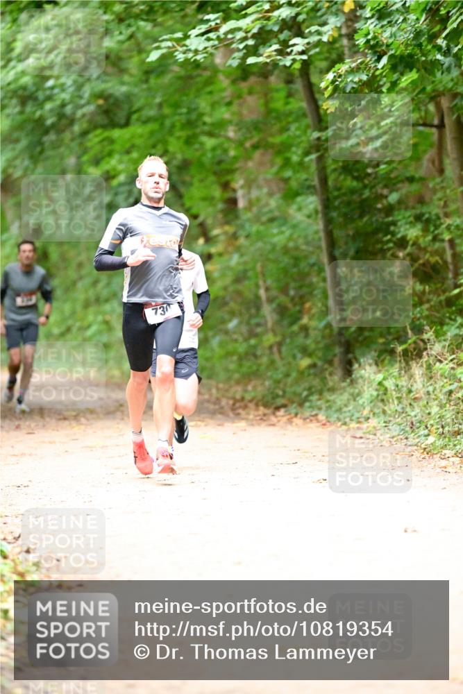 11.10.2026 - Bramfelder Halbmarathon 2026 Dr. Thomas Lammeyer http://msf.ph/oto/10819354 11.10.2026 10:13:30 Laufen 730 meine-sportfotos.de