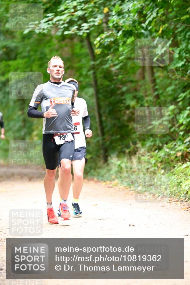 11.10.2026 - Bramfelder Halbmarathon 2026 Dr. Thomas Lammeyer http://msf.ph/oto/10819362 11.10.2026 10:13:31 Laufen 6 meine-sportfotos.de