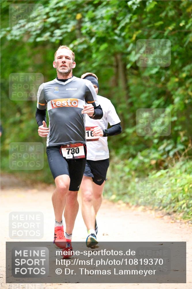 11.10.2026 - Bramfelder Halbmarathon 2026 Dr. Thomas Lammeyer http://msf.ph/oto/10819370 11.10.2026 10:13:33 Laufen 000, 730, 252, 16 meine-sportfotos.de