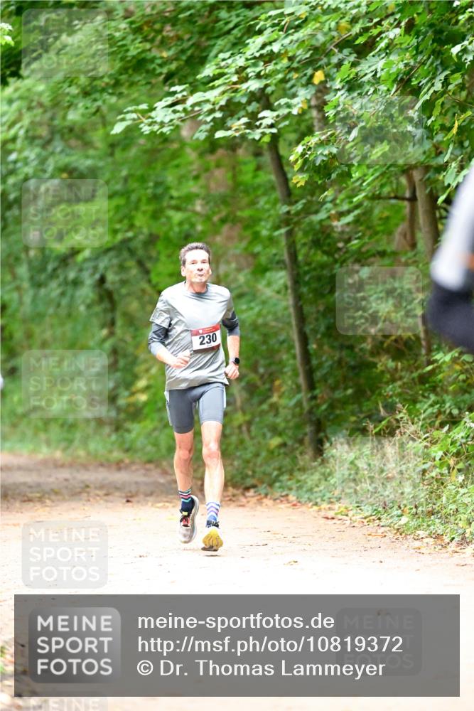 11.10.2026 - Bramfelder Halbmarathon 2026 Dr. Thomas Lammeyer http://msf.ph/oto/10819372 11.10.2026 10:13:34 Laufen 230 meine-sportfotos.de