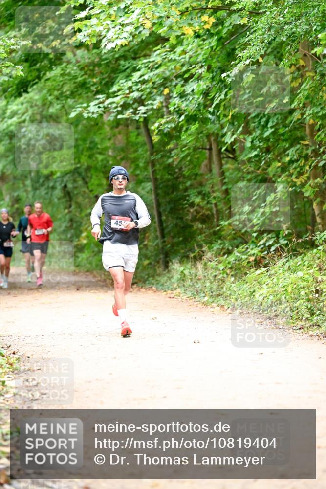 11.10.2026 - Bramfelder Halbmarathon 2026 Dr. Thomas Lammeyer http://msf.ph/oto/10819404 11.10.2026 10:13:40 Laufen 45 meine-sportfotos.de