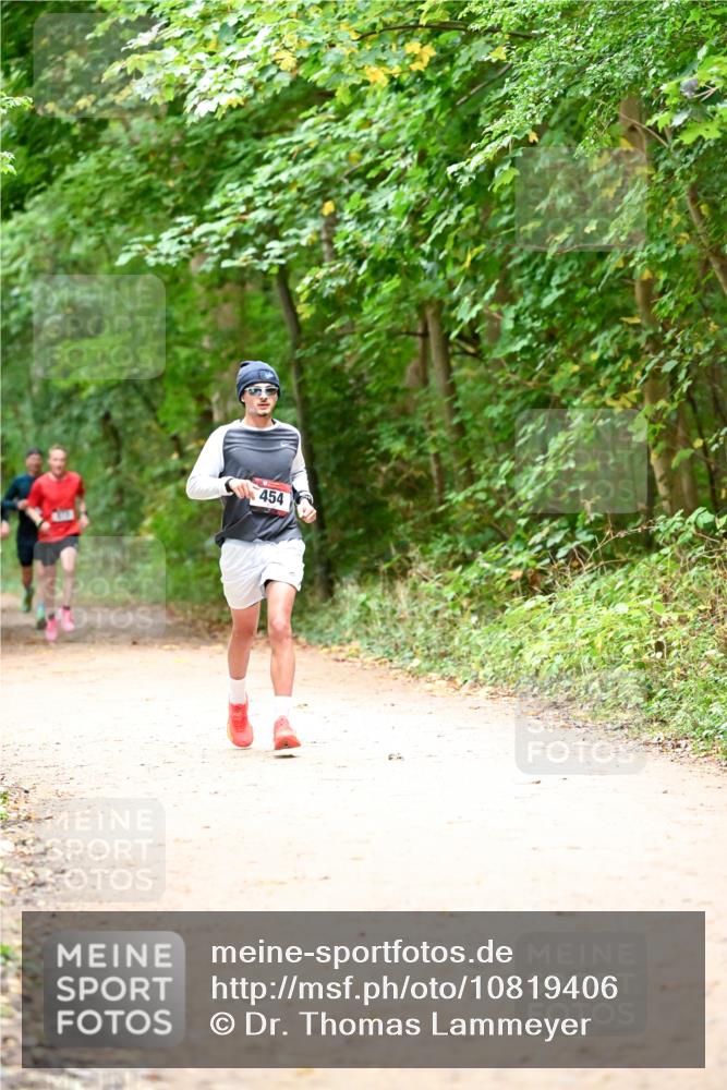11.10.2026 - Bramfelder Halbmarathon 2026 Dr. Thomas Lammeyer http://msf.ph/oto/10819406 11.10.2026 10:13:40 Laufen 454 meine-sportfotos.de