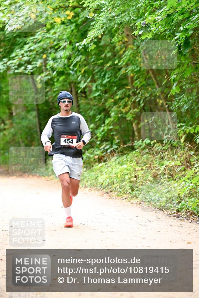11.10.2026 - Bramfelder Halbmarathon 2026 Dr. Thomas Lammeyer http://msf.ph/oto/10819415 11.10.2026 10:13:41 Laufen 454 meine-sportfotos.de