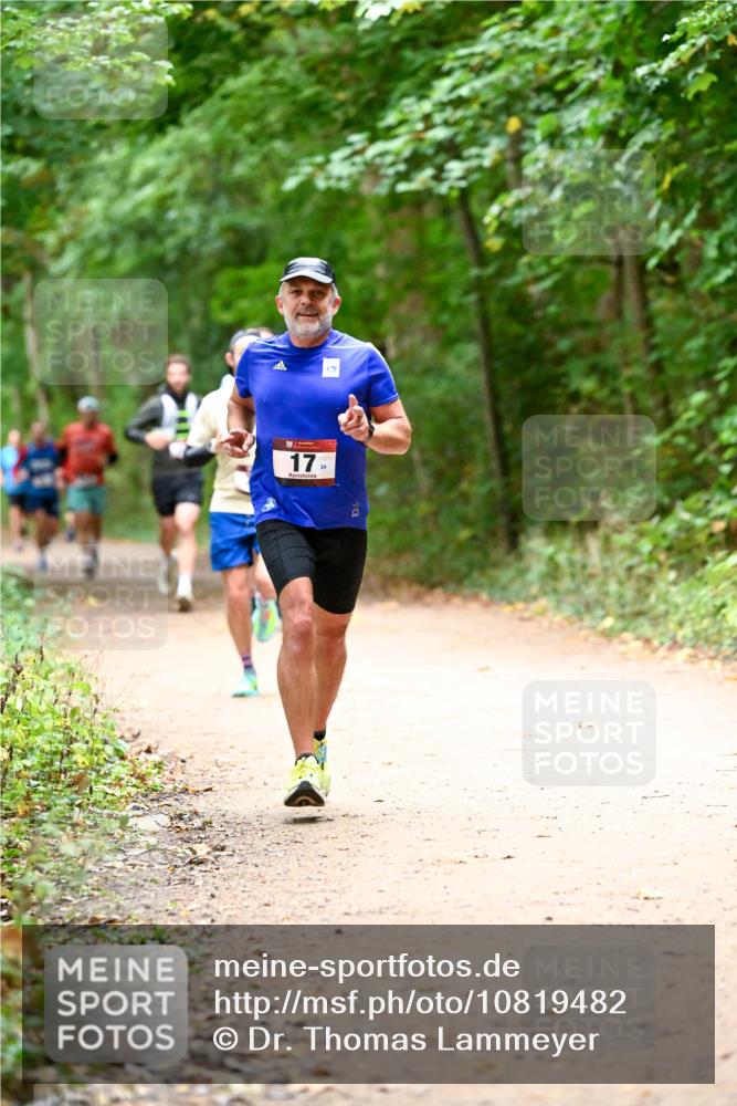 11.10.2026 - Bramfelder Halbmarathon 2026 Dr. Thomas Lammeyer http://msf.ph/oto/10819482 11.10.2026 10:13:55 Laufen 1, 17 meine-sportfotos.de
