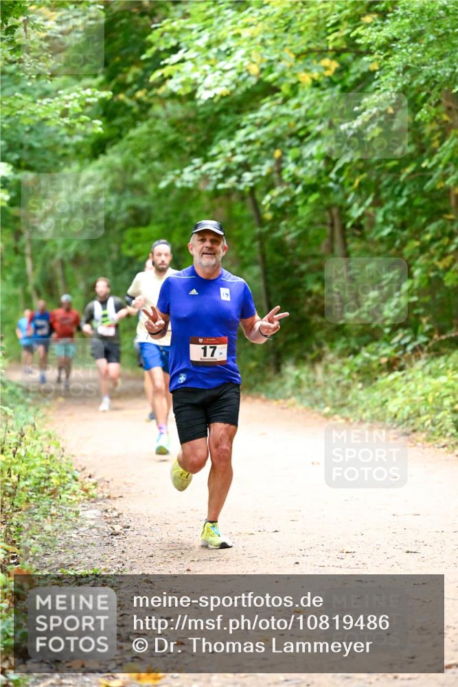 11.10.2026 - Bramfelder Halbmarathon 2026 Dr. Thomas Lammeyer http://msf.ph/oto/10819486 11.10.2026 10:13:55 Laufen 17, 24 meine-sportfotos.de