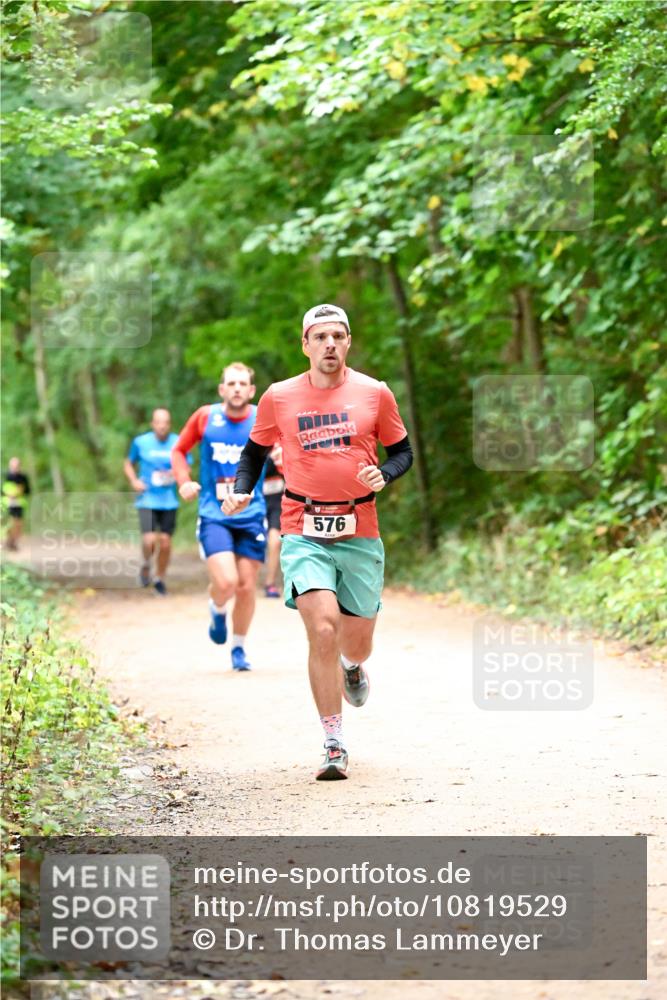 11.10.2026 - Bramfelder Halbmarathon 2026 Dr. Thomas Lammeyer http://msf.ph/oto/10819529 11.10.2026 10:14:03 Laufen 576 meine-sportfotos.de