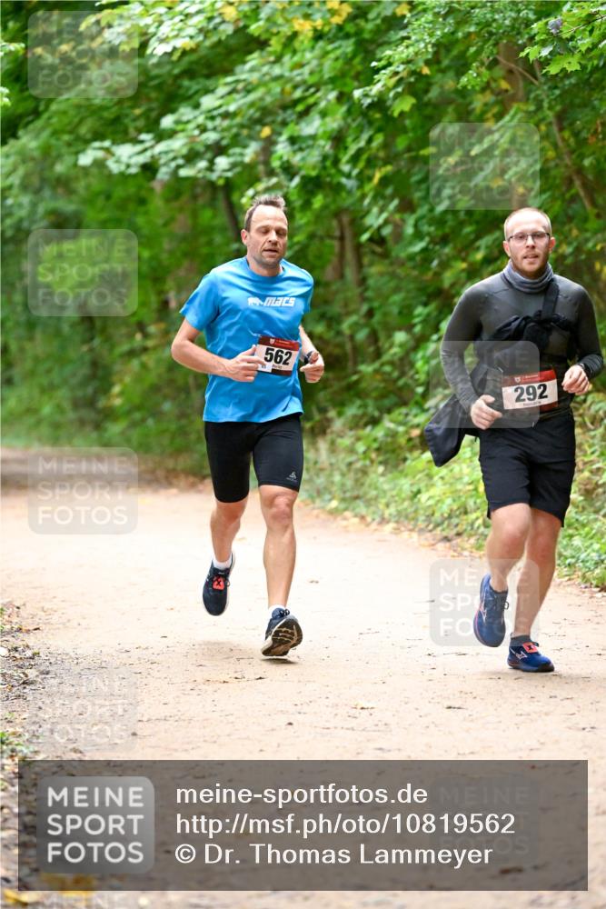 11.10.2026 - Bramfelder Halbmarathon 2026 Dr. Thomas Lammeyer http://msf.ph/oto/10819562 11.10.2026 10:14:09 Laufen 562, 292 meine-sportfotos.de