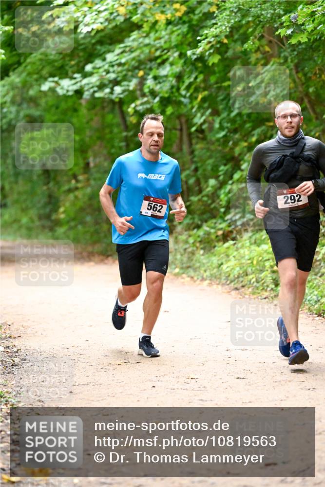 11.10.2026 - Bramfelder Halbmarathon 2026 Dr. Thomas Lammeyer http://msf.ph/oto/10819563 11.10.2026 10:14:09 Laufen 562, 292 meine-sportfotos.de