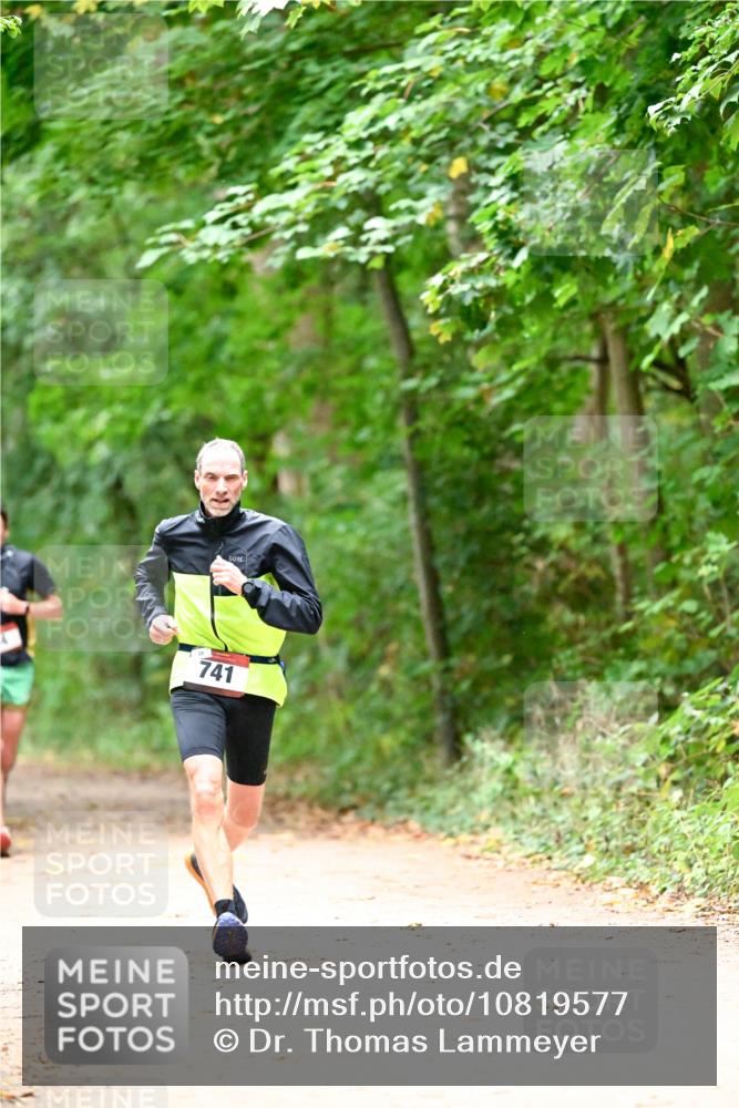 11.10.2026 - Bramfelder Halbmarathon 2026 Dr. Thomas Lammeyer http://msf.ph/oto/10819577 11.10.2026 10:14:15 Laufen 741 meine-sportfotos.de