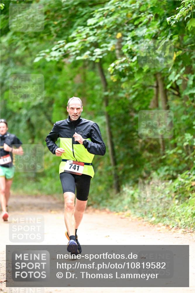 11.10.2026 - Bramfelder Halbmarathon 2026 Dr. Thomas Lammeyer http://msf.ph/oto/10819582 11.10.2026 10:14:16 Laufen 741 meine-sportfotos.de