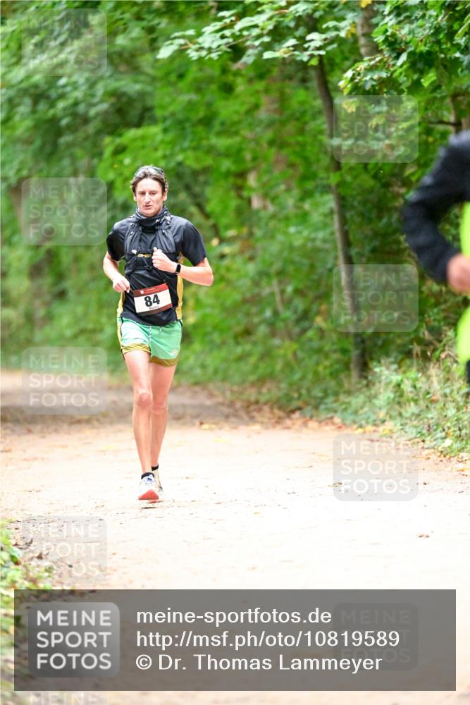 11.10.2026 - Bramfelder Halbmarathon 2026 Dr. Thomas Lammeyer http://msf.ph/oto/10819589 11.10.2026 10:14:18 Laufen 84 meine-sportfotos.de