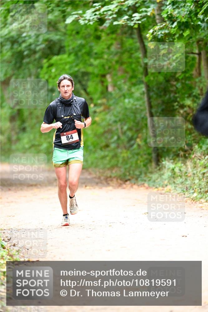 11.10.2026 - Bramfelder Halbmarathon 2026 Dr. Thomas Lammeyer http://msf.ph/oto/10819591 11.10.2026 10:14:18 Laufen 84 meine-sportfotos.de