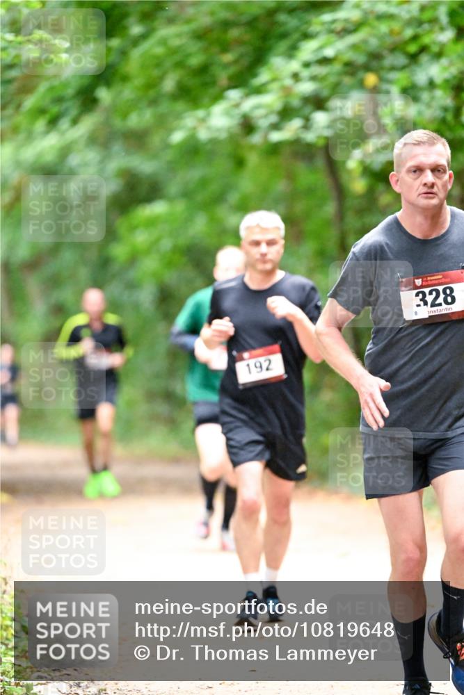 11.10.2026 - Bramfelder Halbmarathon 2026 Dr. Thomas Lammeyer http://msf.ph/oto/10819648 11.10.2026 10:14:33 Laufen 192, 8, 328 meine-sportfotos.de