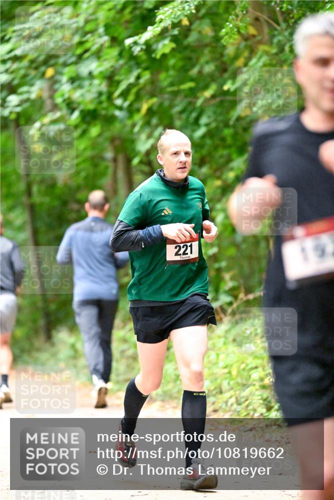11.10.2026 - Bramfelder Halbmarathon 2026 Dr. Thomas Lammeyer http://msf.ph/oto/10819662 11.10.2026 10:14:35 Laufen 221, 19 meine-sportfotos.de