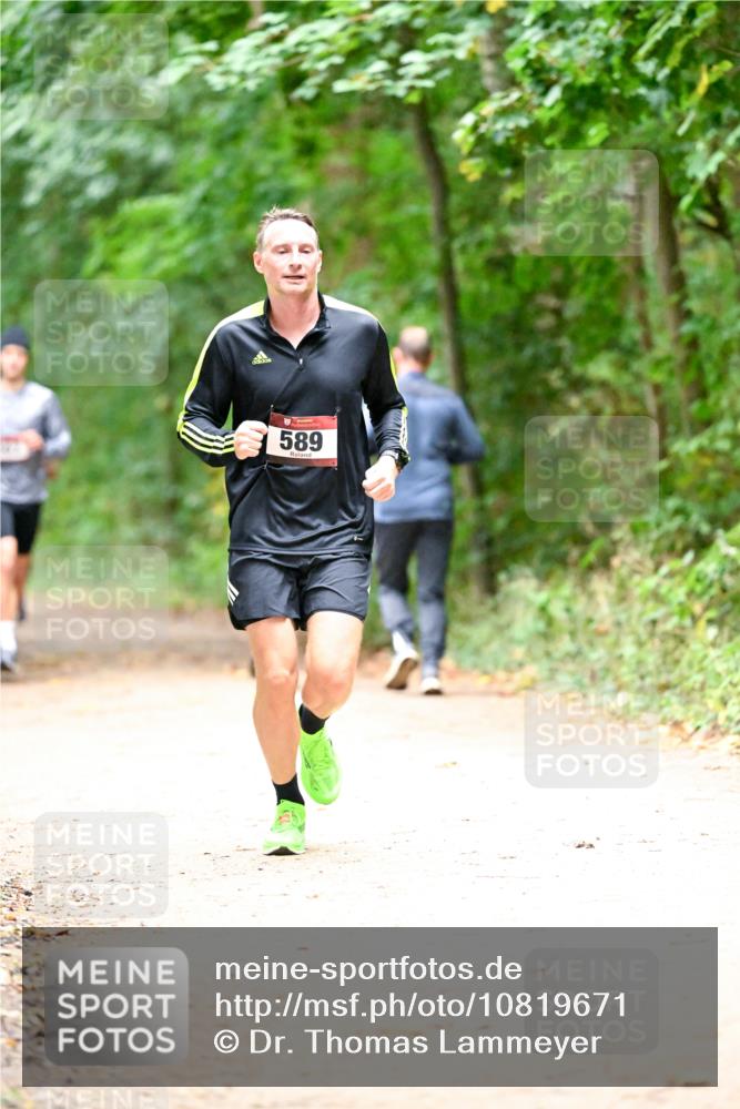 11.10.2026 - Bramfelder Halbmarathon 2026 Dr. Thomas Lammeyer http://msf.ph/oto/10819671 11.10.2026 10:14:38 Laufen 589 meine-sportfotos.de
