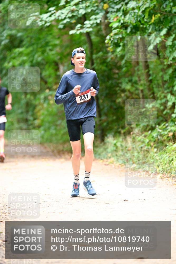 11.10.2026 - Bramfelder Halbmarathon 2026 Dr. Thomas Lammeyer http://msf.ph/oto/10819740 11.10.2026 10:14:54 Laufen 231 meine-sportfotos.de
